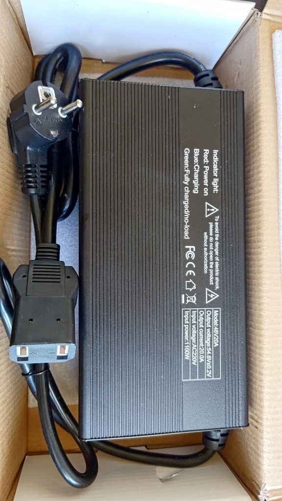 Зарядний пристрій 48в (54.6v) 20a