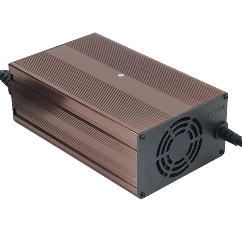 Зарядний пристрій 48в 54.6v 9a хт60