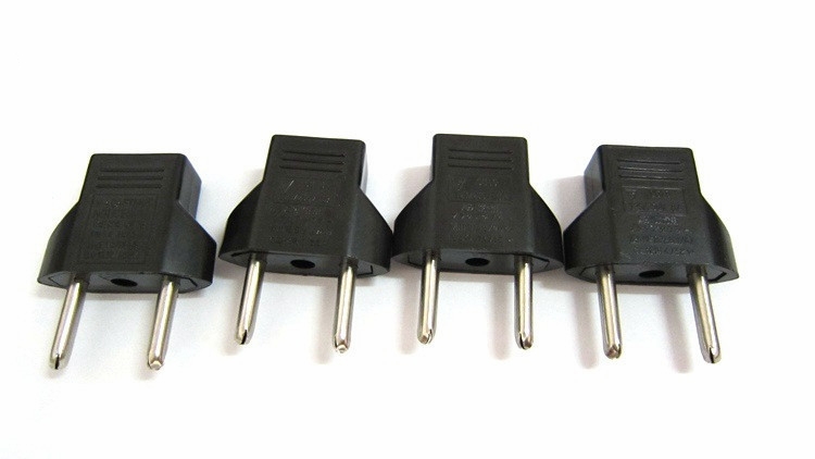 Перехідник штепсельний 220v на евро (з китайської та американської)